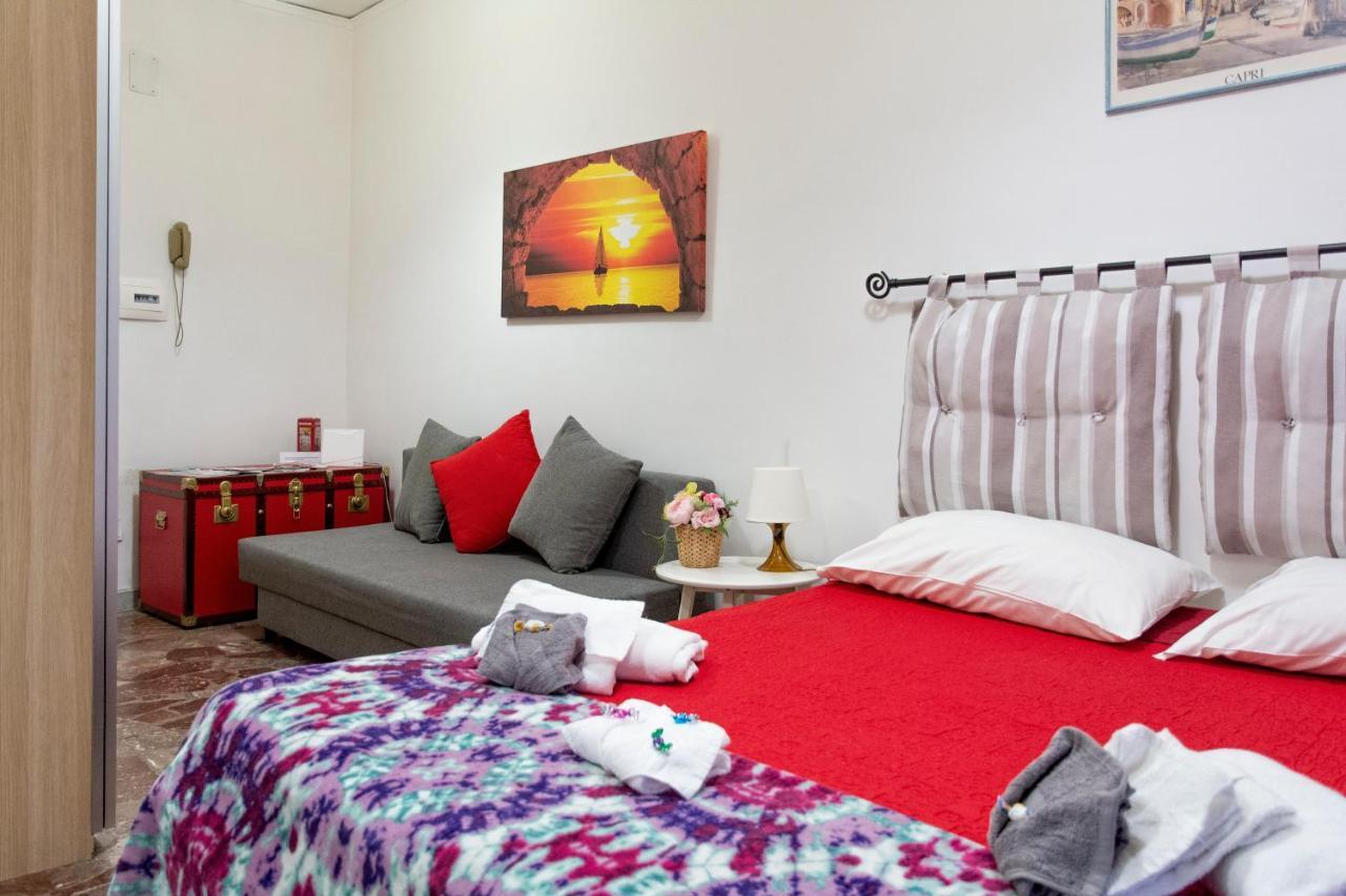Central Station Guest House Наполи Екстериор снимка